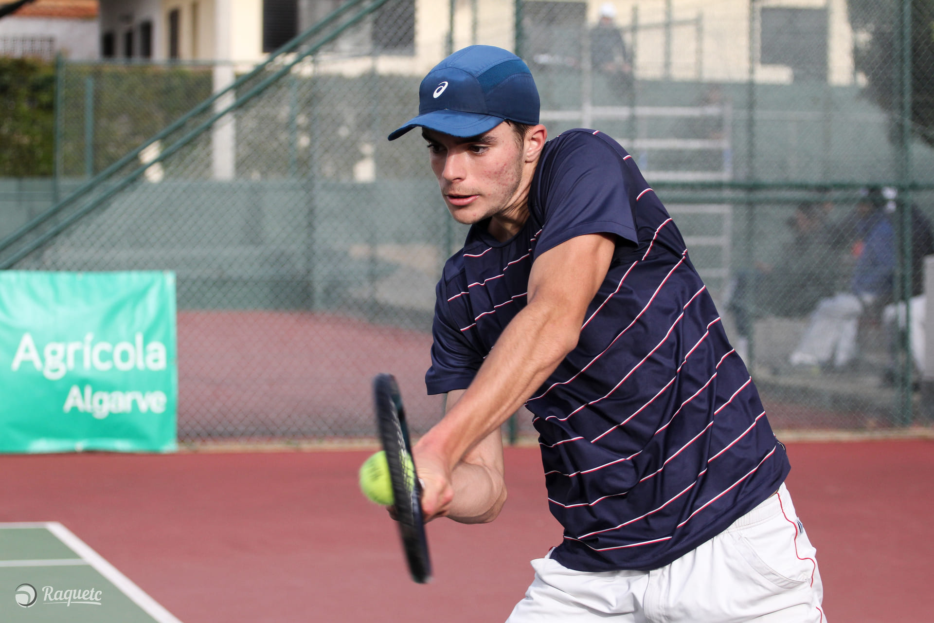 Jaime Faria e Afonso Portugal ultrapassam primeiros obstáculos no Faro Open